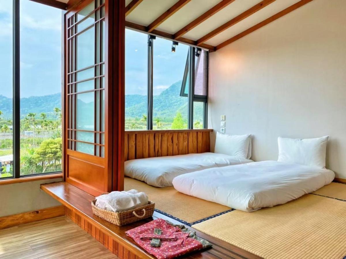 Roaming Cloud Sun Moon Lake B&B Yuchi Exteriör bild