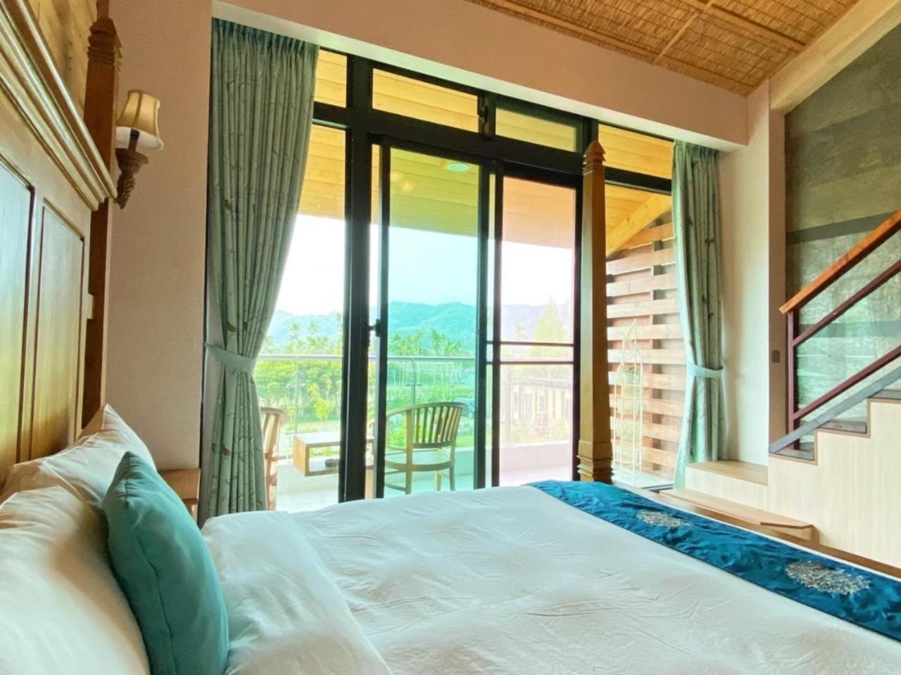 Roaming Cloud Sun Moon Lake B&B Yuchi Exteriör bild