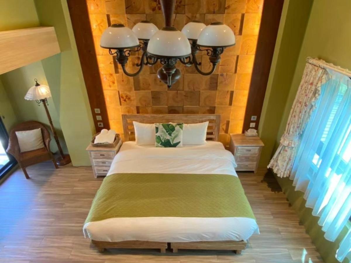 Roaming Cloud Sun Moon Lake B&B Yuchi Exteriör bild
