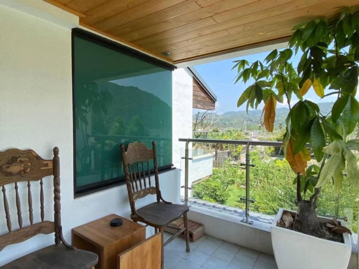 Roaming Cloud Sun Moon Lake B&B Yuchi Exteriör bild