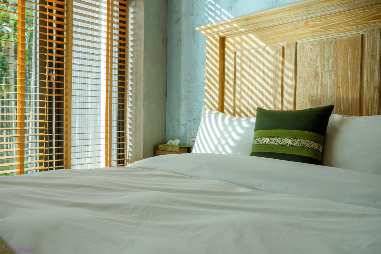 Roaming Cloud Sun Moon Lake B&B Yuchi Exteriör bild